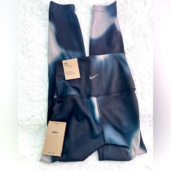 NWT Nike Yoga Tight Fit High Rise 7/8 Length Leggings (XS) - Picture 1 of 7